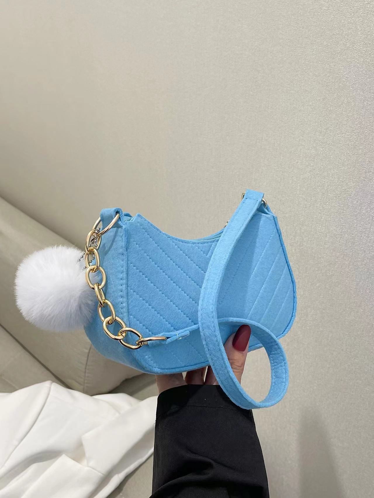 Wholesale Casual winter small fresh retro messenger bag temperament solid color fashion one shoulder foreign style small square bag